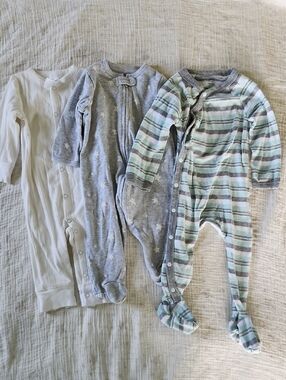 6m Size Bundle Of Pjs